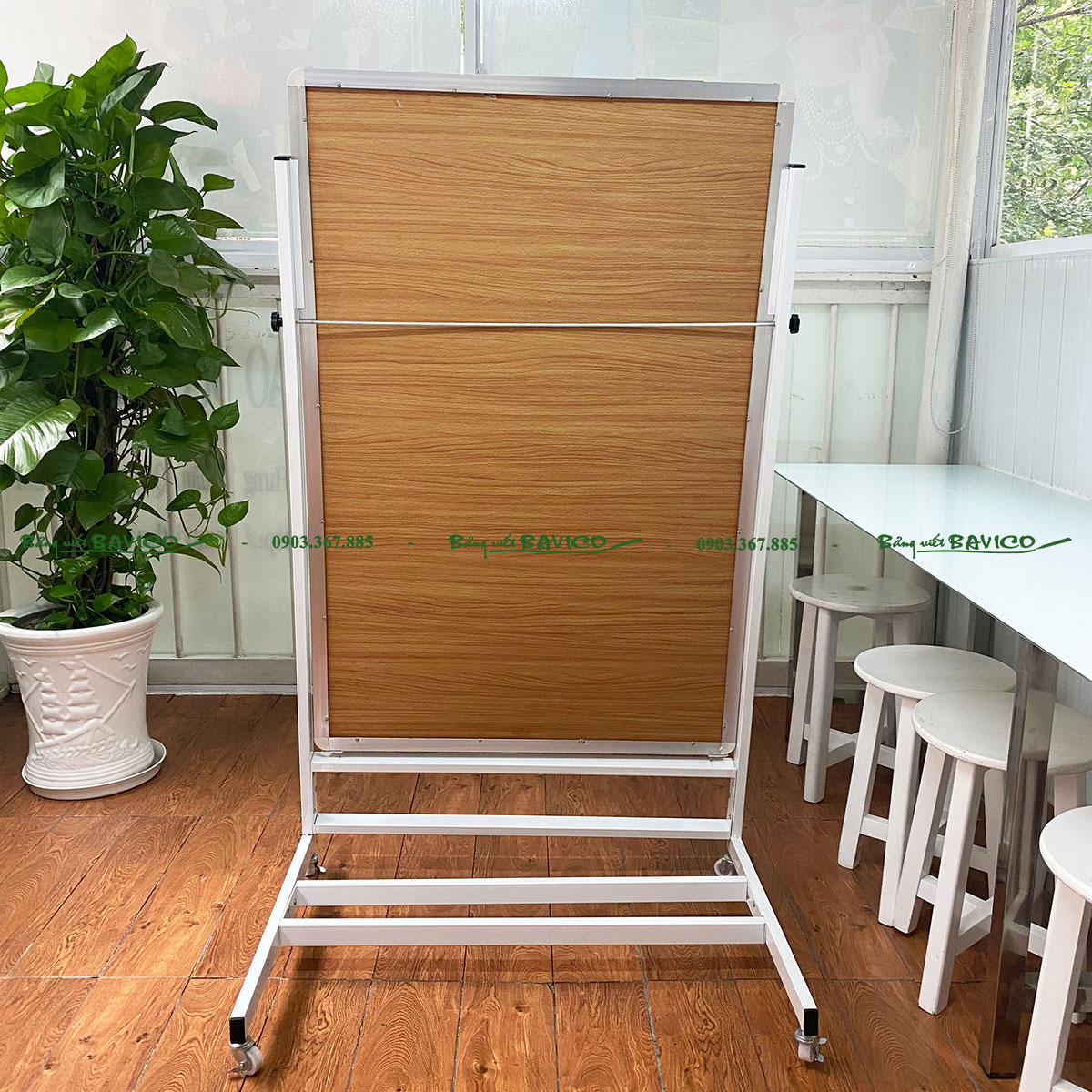 bang-tu-trang-co-chan-flipchart-f4-greenlam12