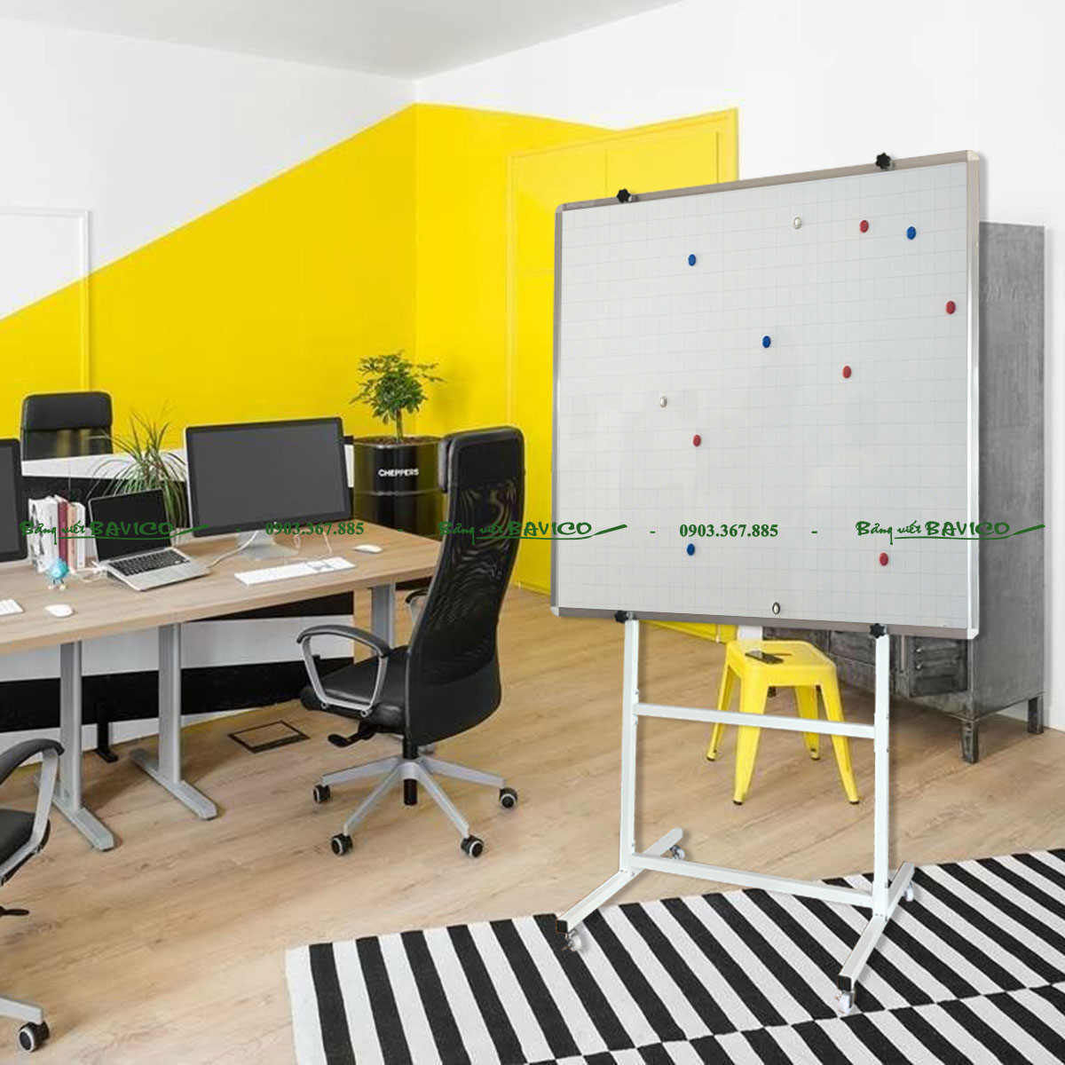 bang-tu-trang-co-chan-di-dong-da-nang-bvc4